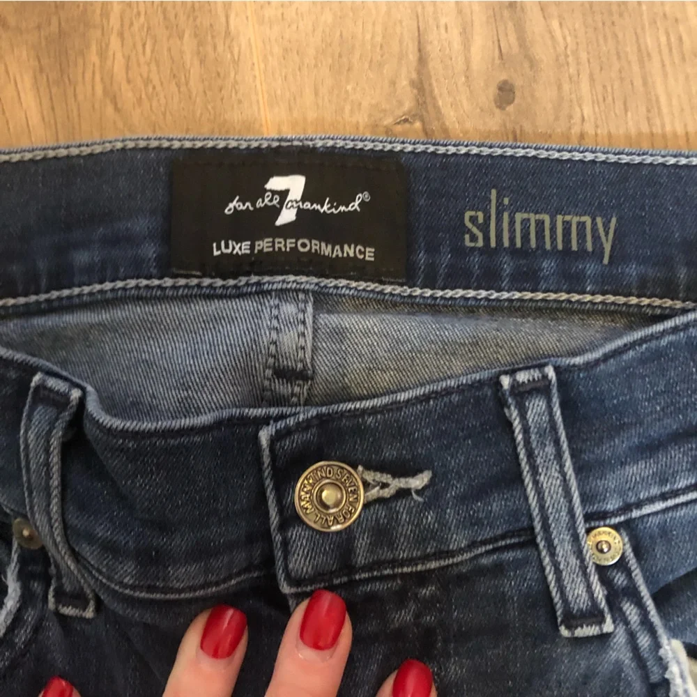 7 For All Mankind Slimmy Jeans - Picture 4 of 7
